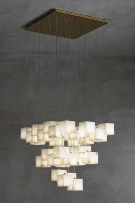 Özel lüks alabaster şamdanı Modern tarz villa yüksek tavanlı otel lobisi sarmal merdiven şamdanı