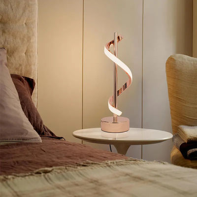 Minimalist Çağdaş LED Spiral Masa Lambası Gül Altın/Siyah Alüminyum 12W Yatak Odası Lambası