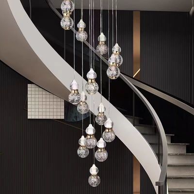 Modern Hafif Lüks Merdiven Uzun Asmalı Lamba 5KG Ağırlık AC 110-240V Giriş Voltajı Duplex Loft Tasarımı